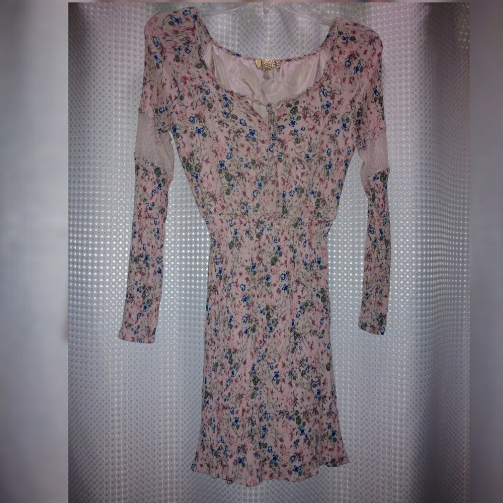 Princess Vera want long sleeve floral dress Small